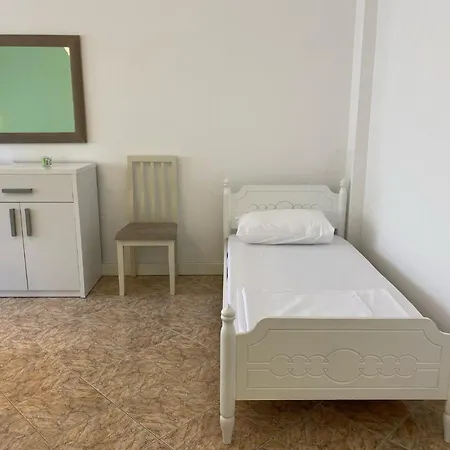 Adelina's Deluxe * Durrës