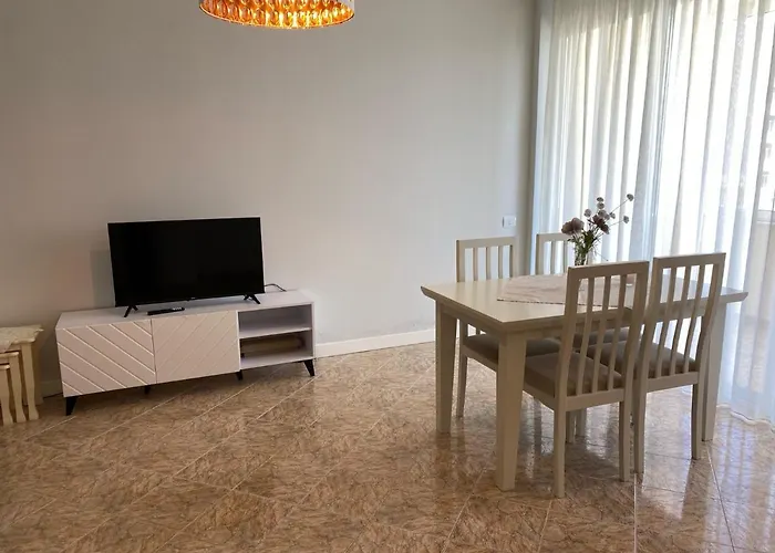 Adelina's Deluxe Apartment *